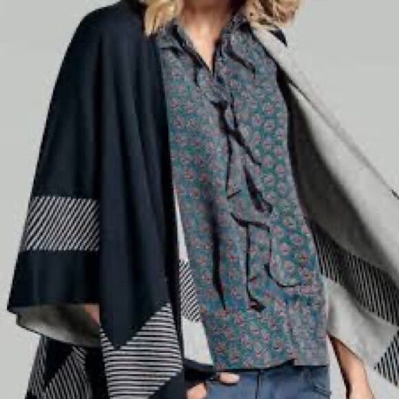 CAbi Medallion Reign Sleeveless Ruffle Front Blouse - Picture 2 of 8